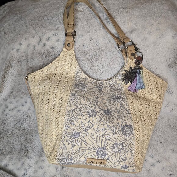 SAKroots purse in great condition - Picture 1 of 6